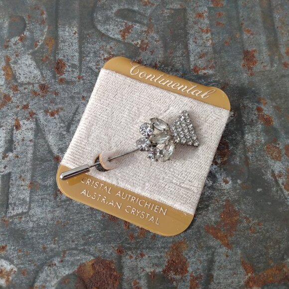 Vintage Austrian Crystal Stickpin Brooch by Continental on Original Card - Picture 4 of 15
